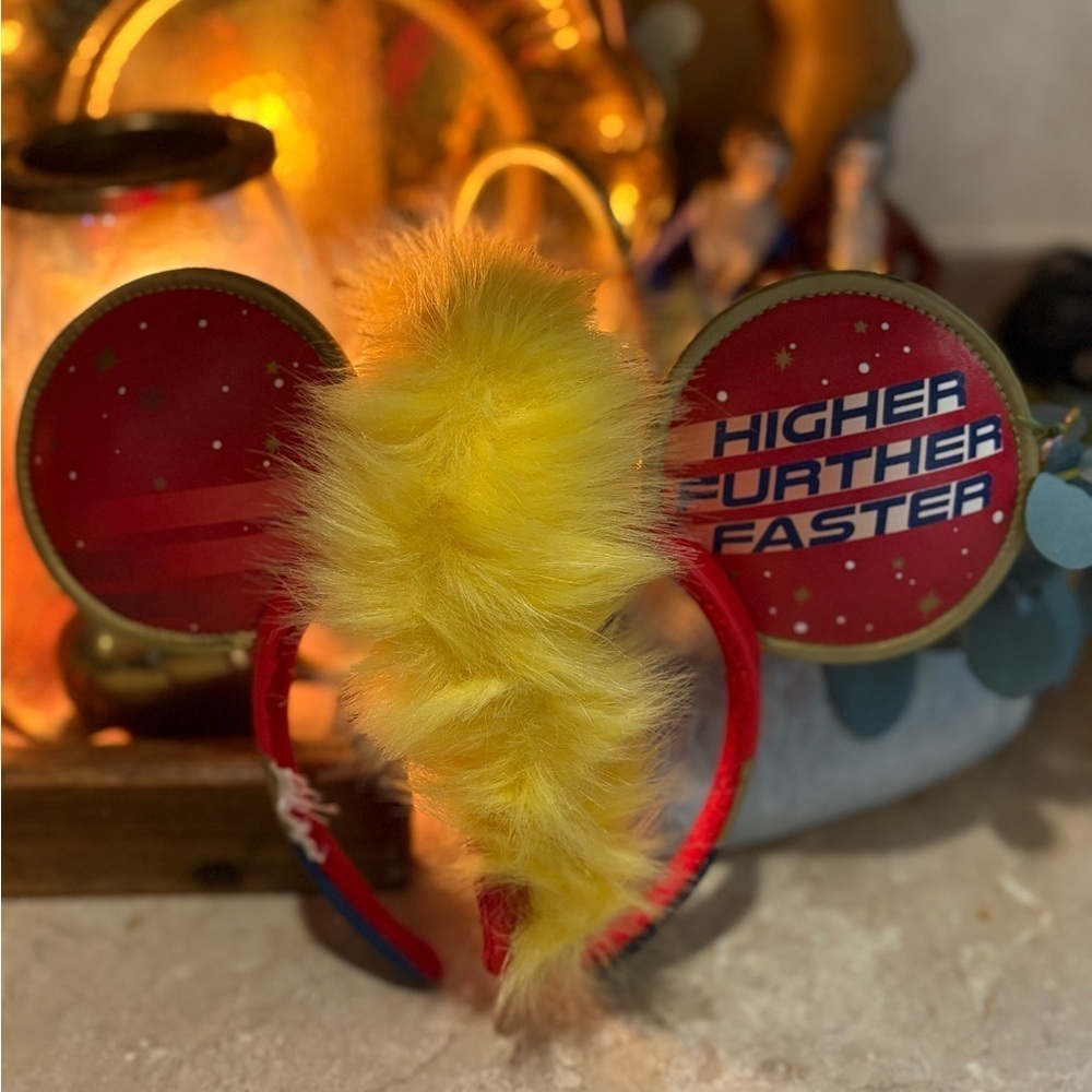 Disney Captain Marvel Headband Unisex - Picture 2 of 6